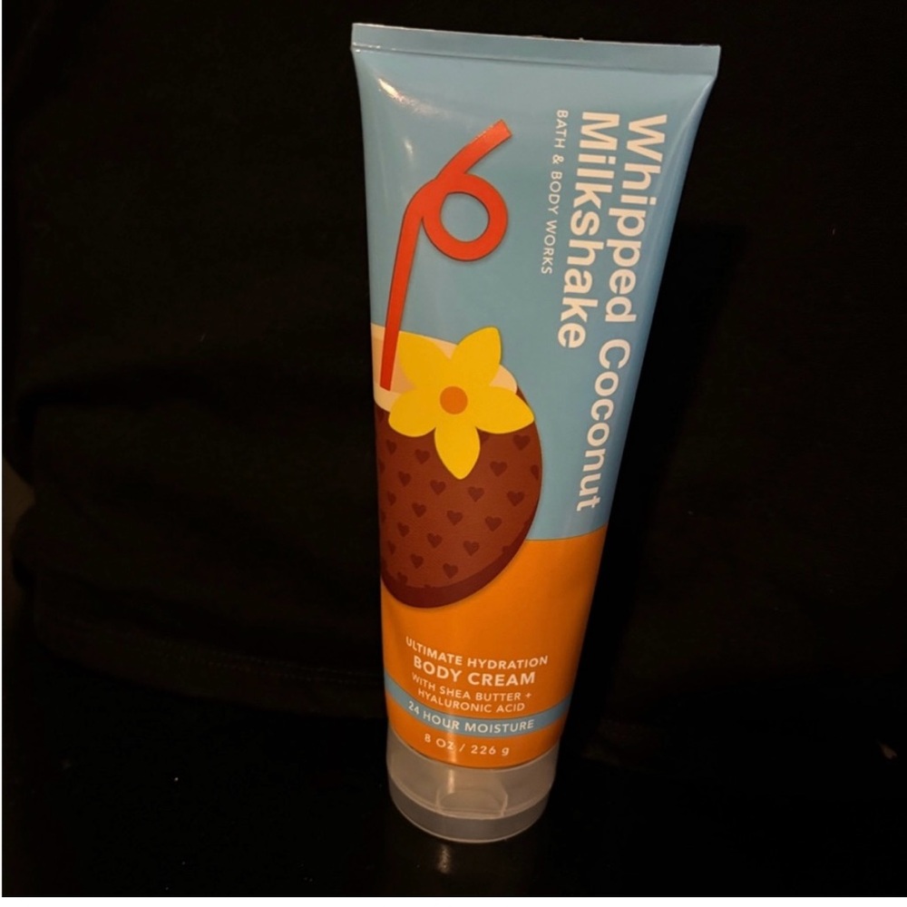 Bath & Body Works Whipped Coconut Milkshake Body Cream
